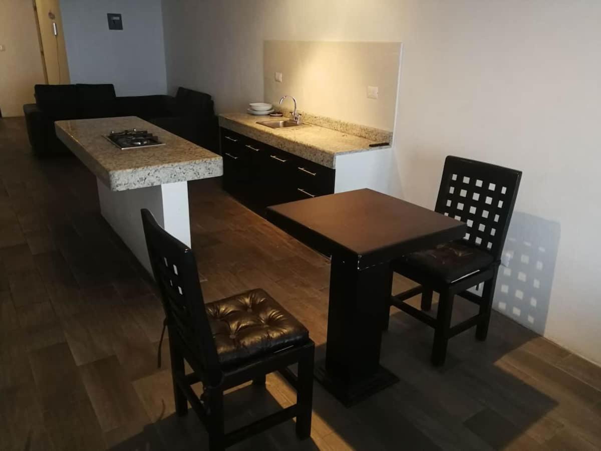 Апартаменты Exelentes Departamentos Y Lofts En El Centro De La Ciudad De Тесьютлан Экстерьер фото